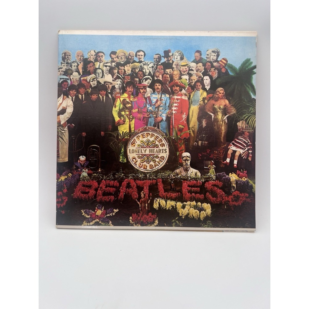 The Beatles Sgt Pepper's Lonely Hearts Club Band Vinyl LP 1967 Capitol SMAS-2653